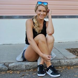 Meet your Posher, Lindsey